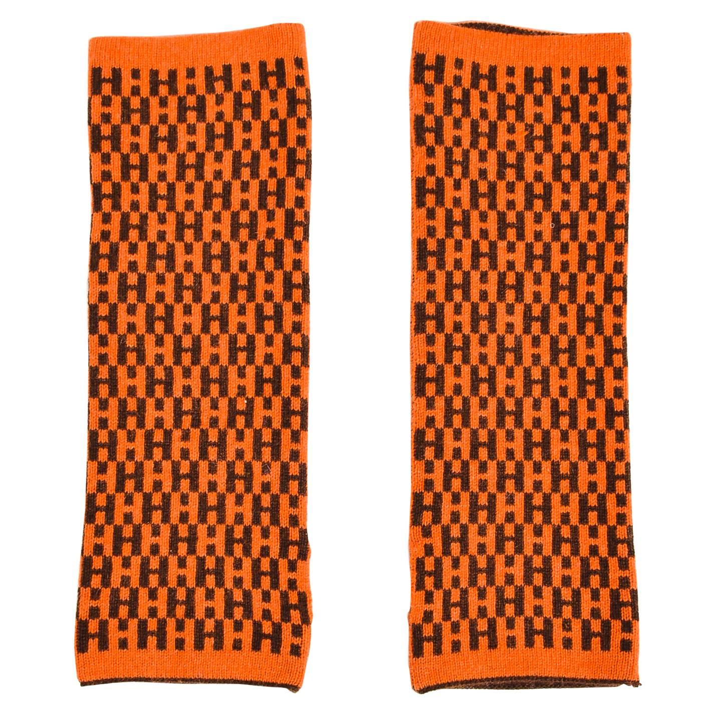 Hermes Brown & Orange Knit Reversible 'H' Logo Fingerless Arm Warmers For Sale