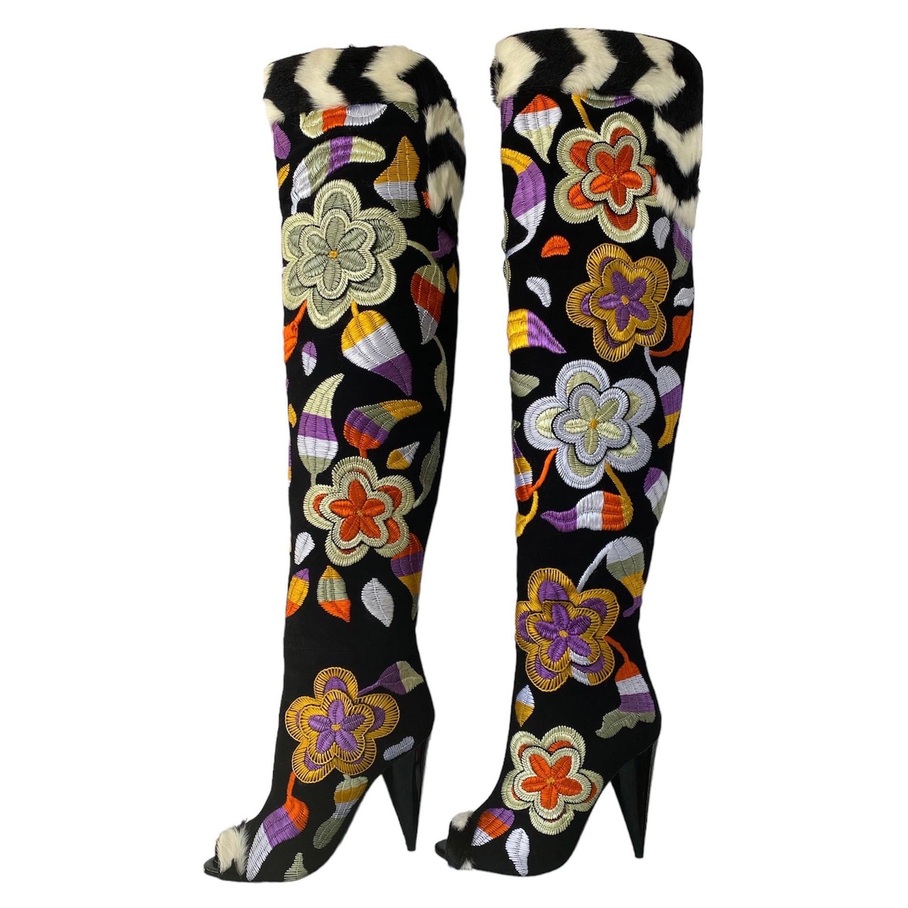 Tom Ford F/W 2013 Over-the-knee Boots with 2-D Flower Embroidery Size 37 - US 7 For Sale