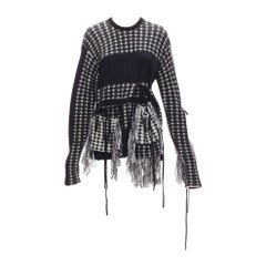 PORTS 1961 Schwarz-weißer Pullover aus Schurwolle mit Hahnentrittmuster und Taschenfransen, 100 % Schurwolle S