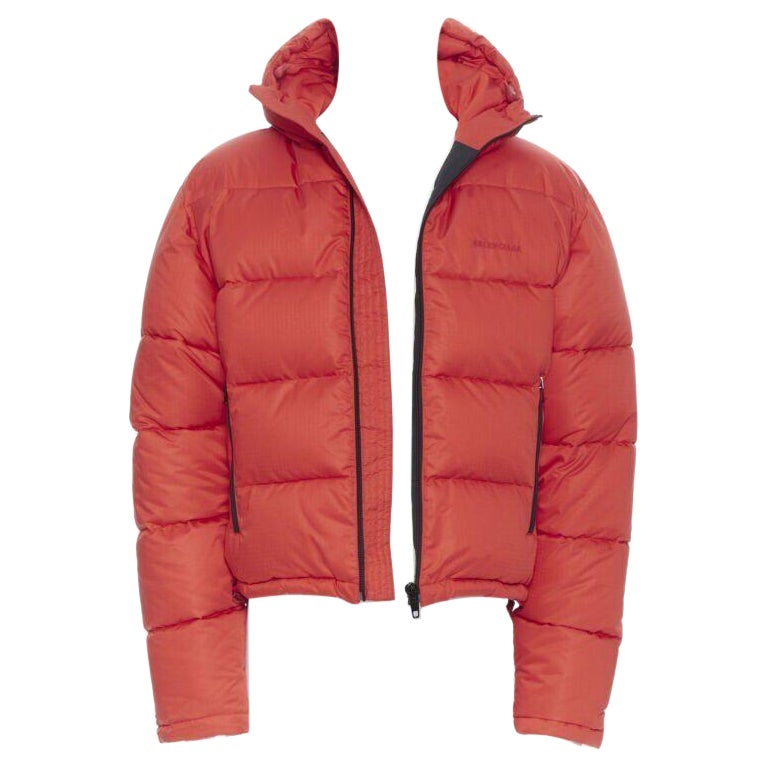 new BALENCIAGA DEMNA red grid nylon logo cropped zip down puffer jacket EU50 L For Sale