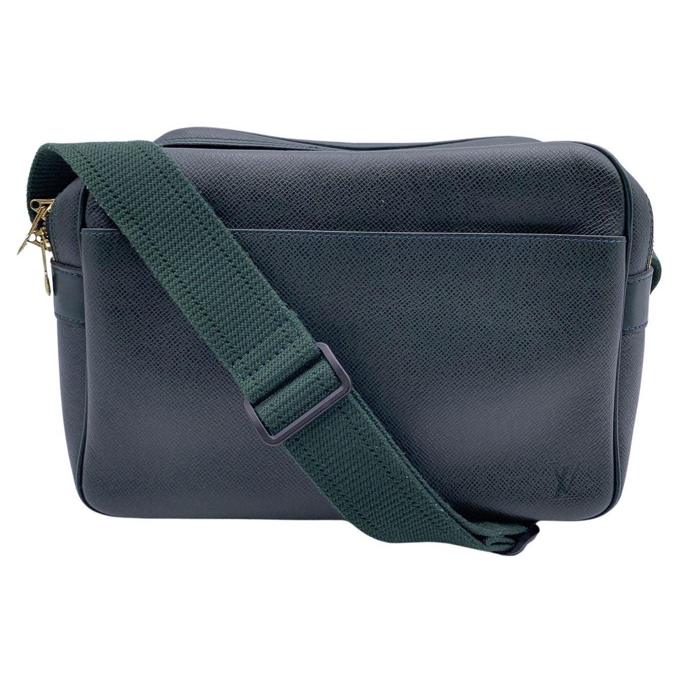 Louis Vuitton Green Taiga Leather Reporter PM Messenger Bag For Sale