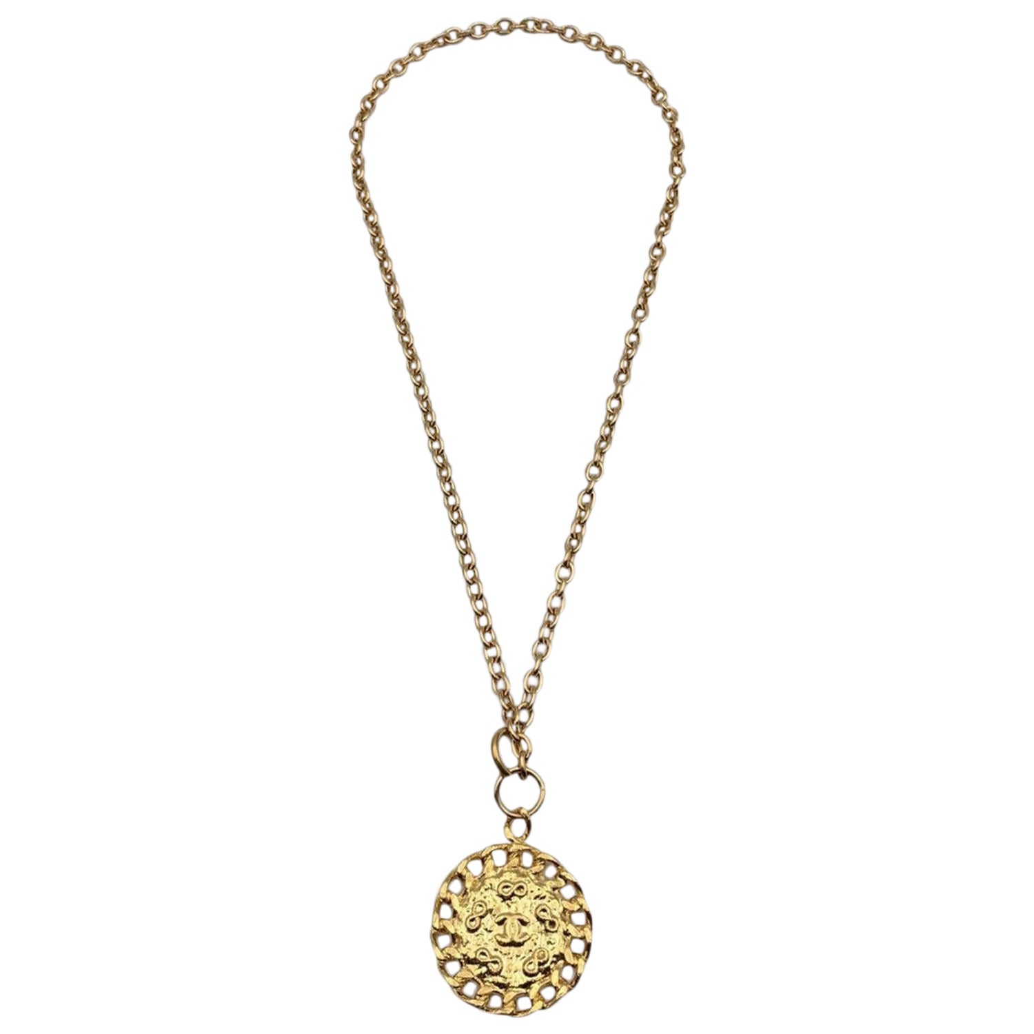 Chanel Vintage Gold Metal Chain Necklace CC Logo Medallion