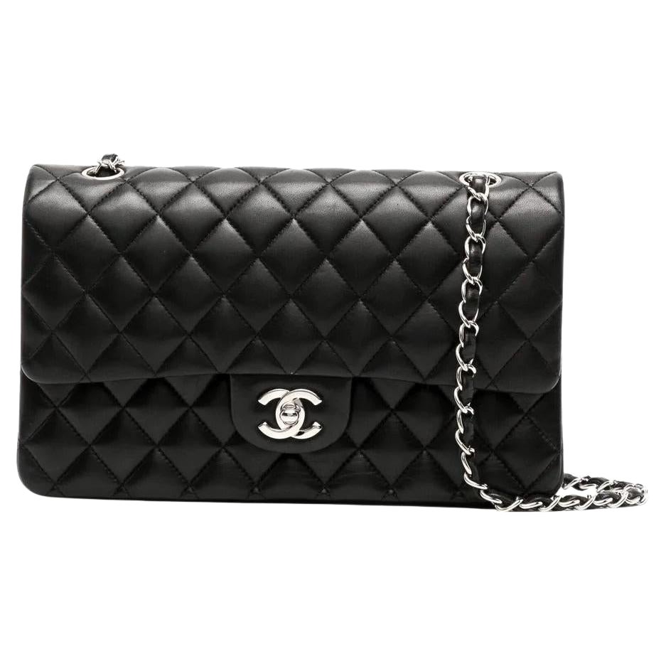 Chanel 2006 Vintage 2.55 Quilted Lambskin Medium Classic Double Flap Bag  For Sale