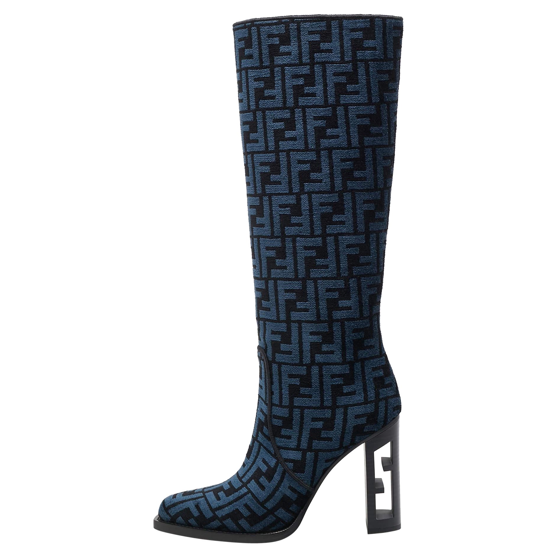 Fendi Bleu/noir FF Jacquard Chenille Knee Length Boots Size 37.5 en vente