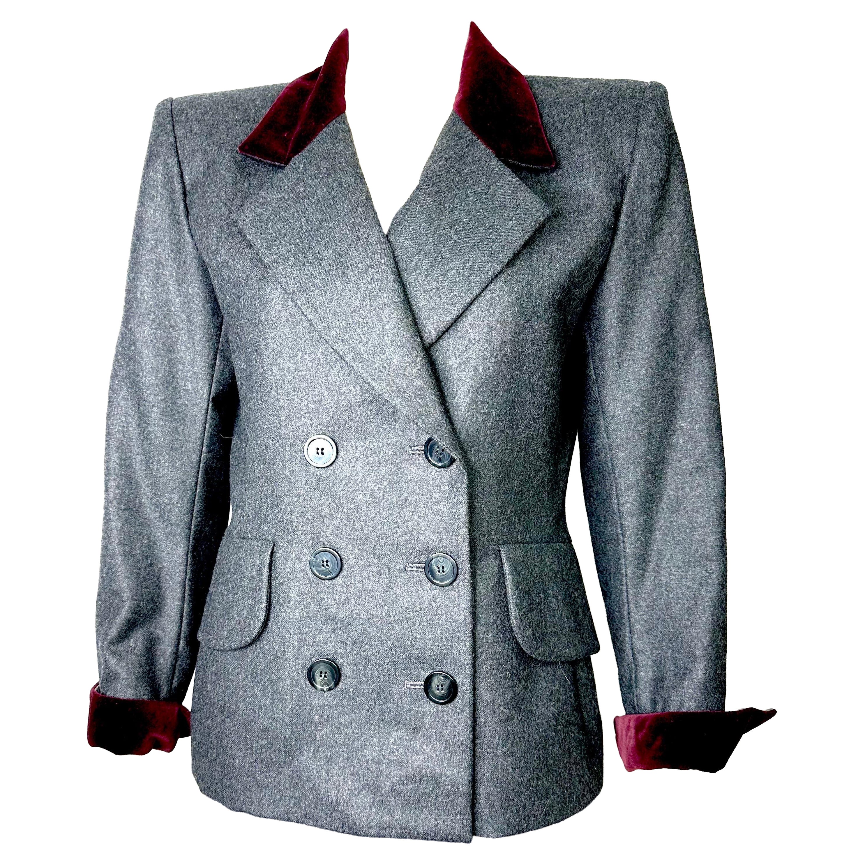 Vintage Yves saint Laurent grey wool blazer from 1990 For Sale