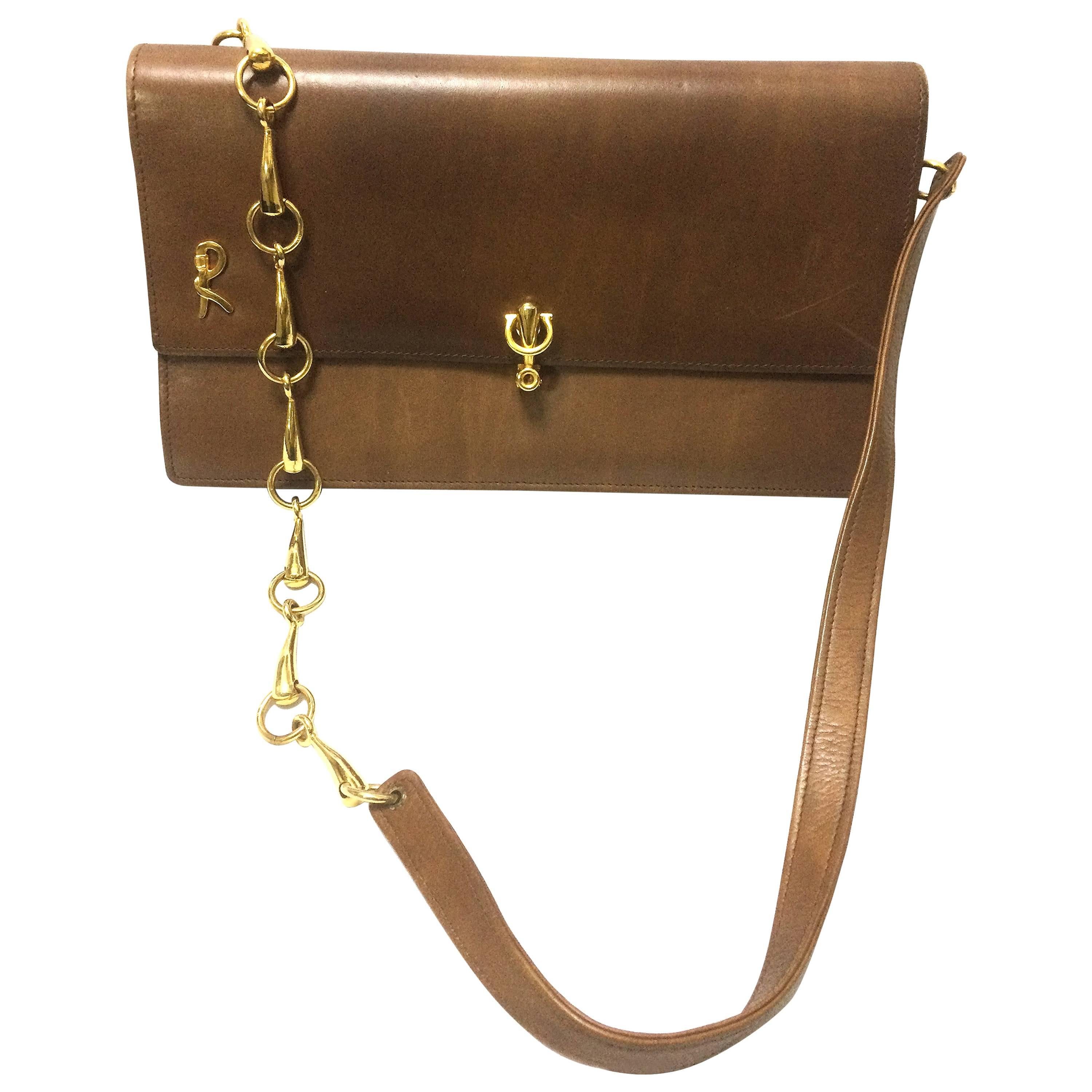 Vintage Roberta di Camerino brown leather chain shoulder bag with golden R logo  For Sale