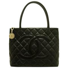 CHANEL Caviar Medallion Silver Hw Shoulder Bag Black Quilted Tote 10