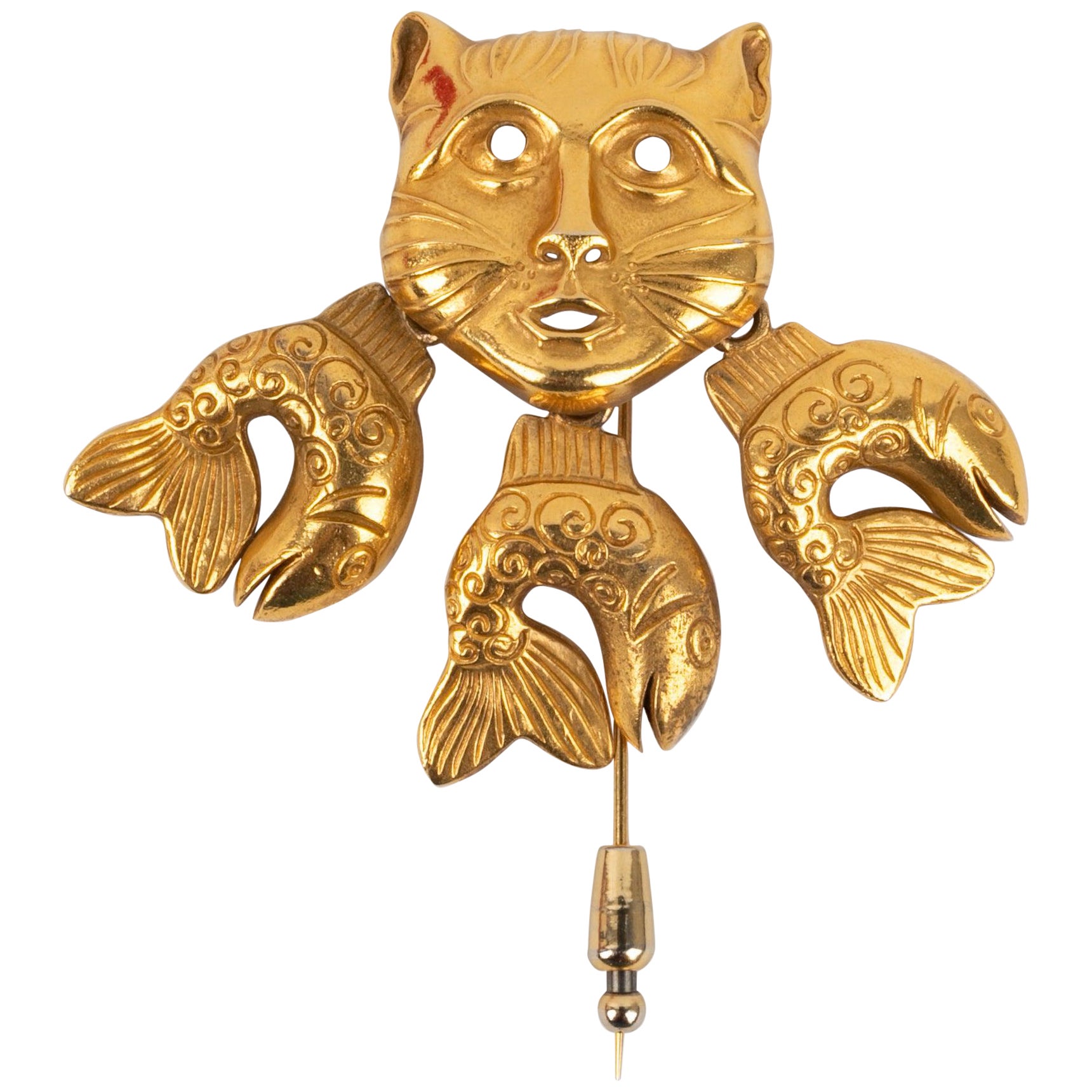 Isabel Canovas Cat Brooch in Gold-Plated Metal For Sale