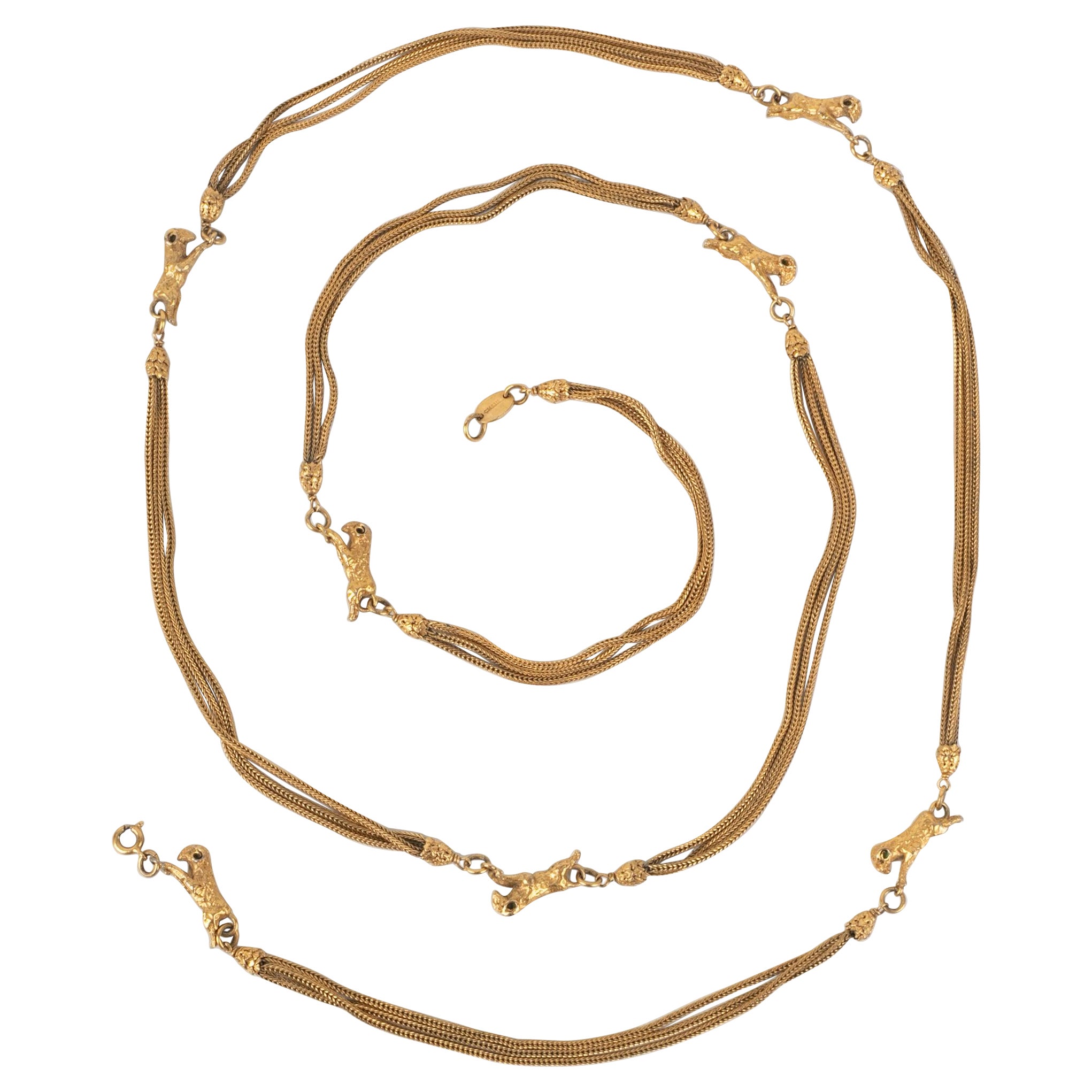 Chanel "Ram Head" Long Sautoir Necklace in Golden Metal, 1970s For Sale