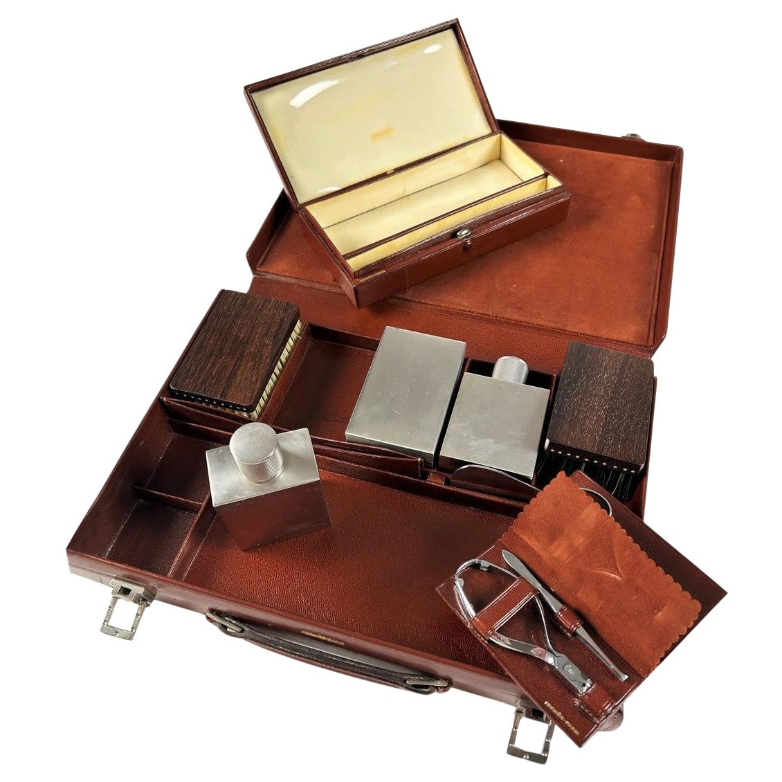A Precious Hermès Toiletry Leather Travel Case Circa 1970