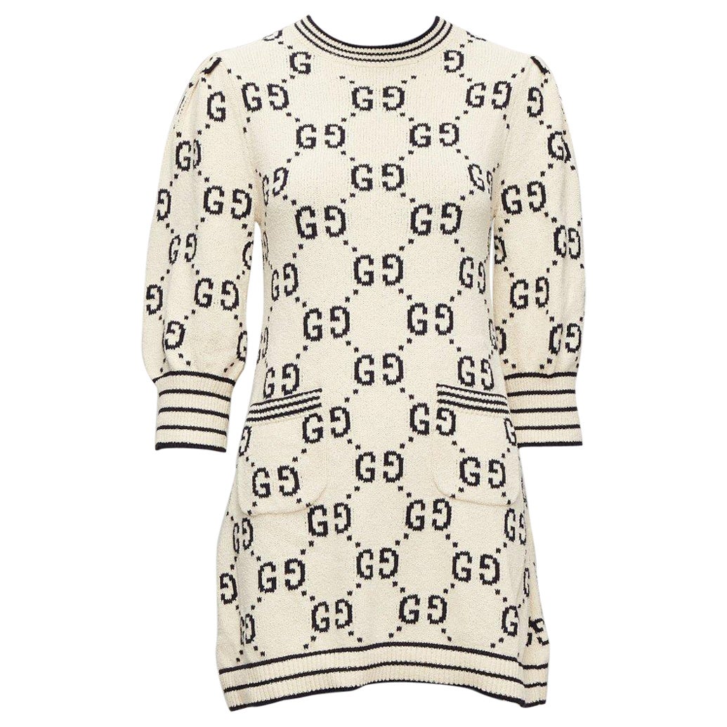 GUCCI 2022 Cremefarbener Jacquard aus Baumwolle mit GG-Logo  Gestreiftes Rippenpullover-Kleid XS im Angebot