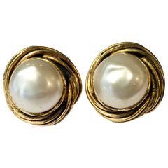 Chanel Classic Faux Pearl Clip On Earrings 12