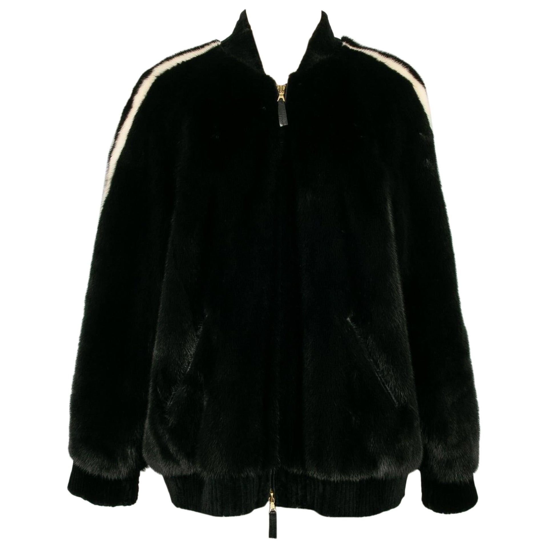 Wonderful Jacket in Black and White Mink For Sale