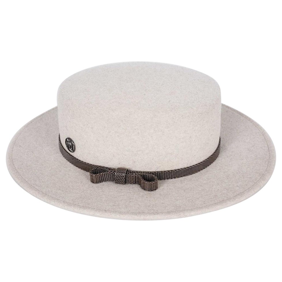 Maison Michel Hat in Grey Felt with a Chain in Silver-Plated Metal For Sale