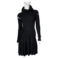 Chanel black wool detachable sleeves dress, 2010s