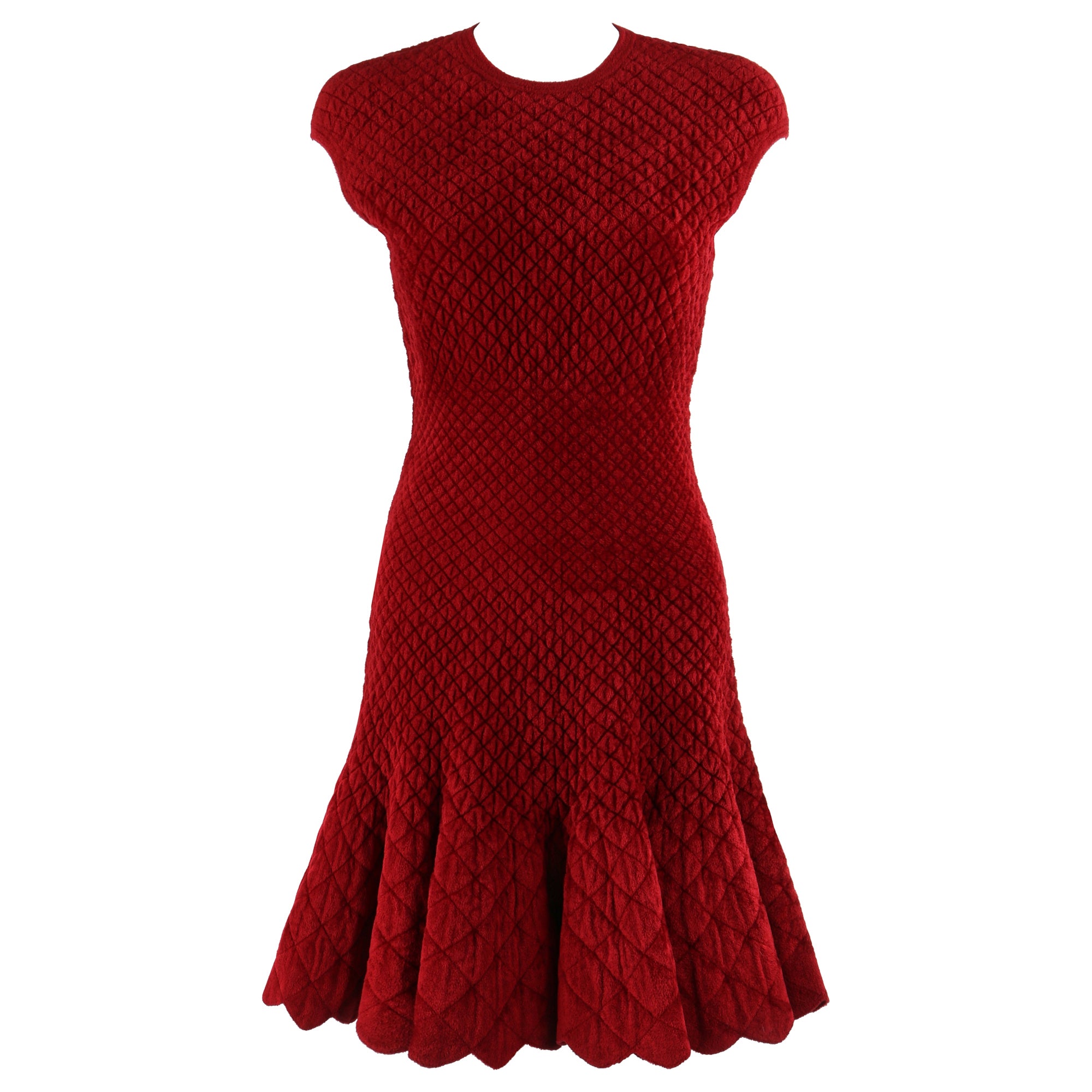 ALEXANDER McQUEEN c.2010's Red Wool Quilted Plush Sleeveless Fit & Flair Dress en vente
