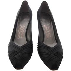 Really nice pair of Salvatore Ferraamo Black Silk Shoes. Size 5 '36 EU)