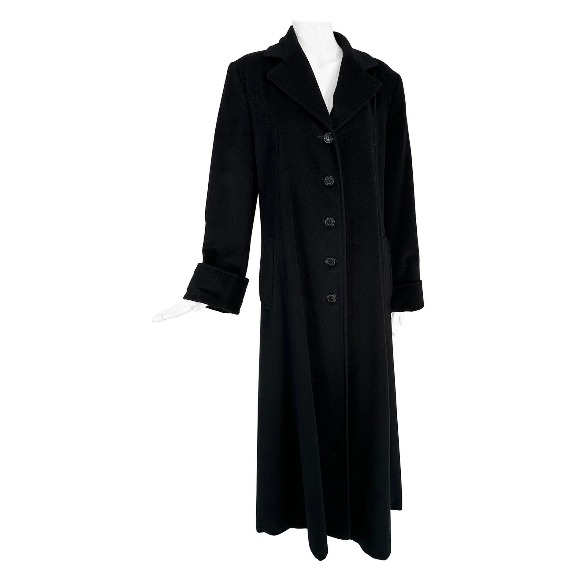 Bergdorf Goodman Black Cashmere Over Coat Deep Center Hem Vent  For Sale