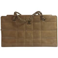 2002P Chanel Beige Patent Chocolate Bar Quilted Camera Bag 7
