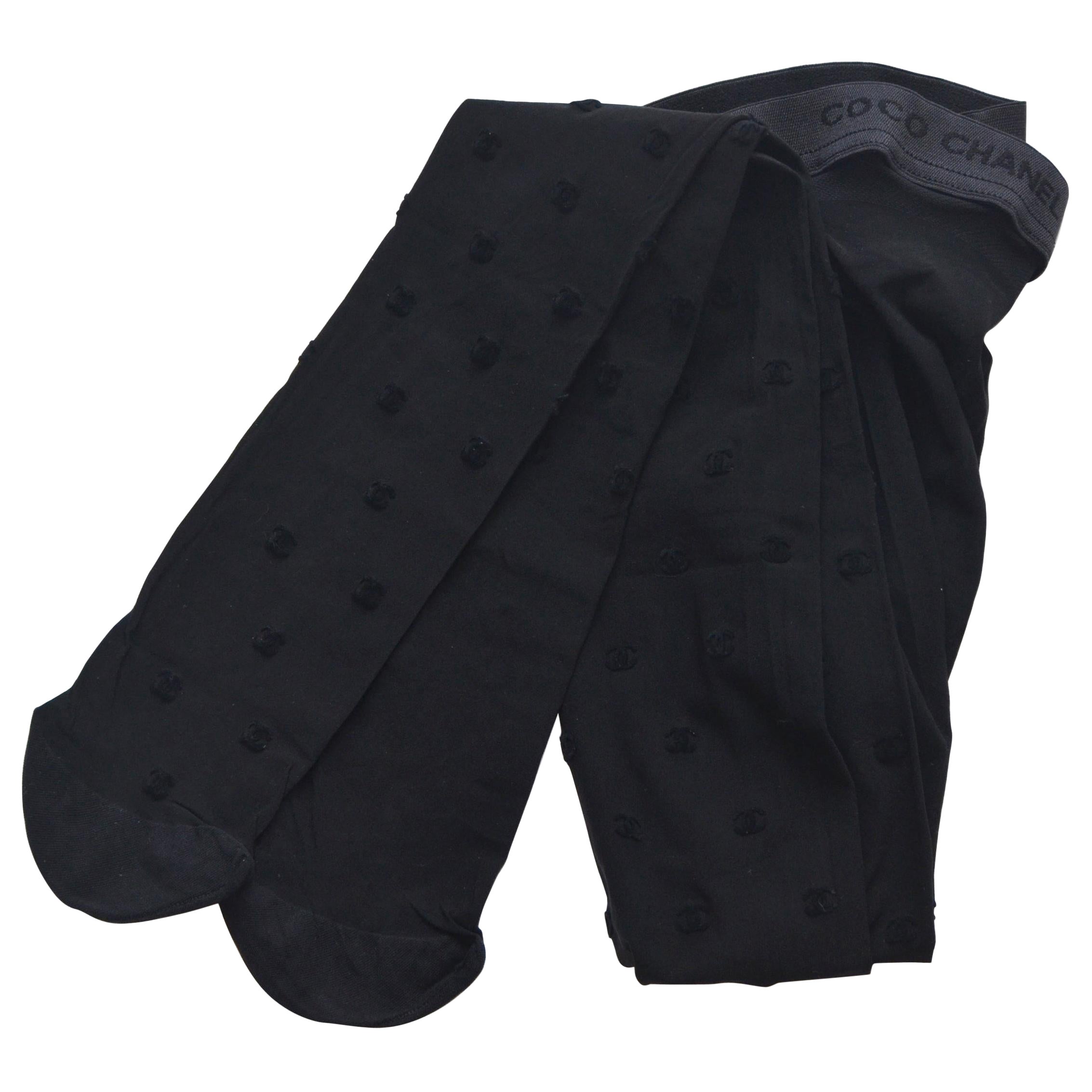 Chanel - Tights de pantalon imprimé CC - NEUF avec sa boîte  Taille  Moyen   II en vente