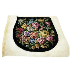 Trois échantillons de broderie ancienne au petit point, vers 1900