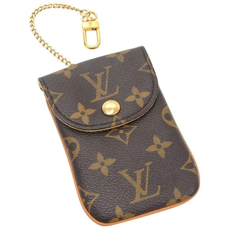 Louis Vuitton Etui Telephone MM Monogram Canvas Phone Case at 1stDibs