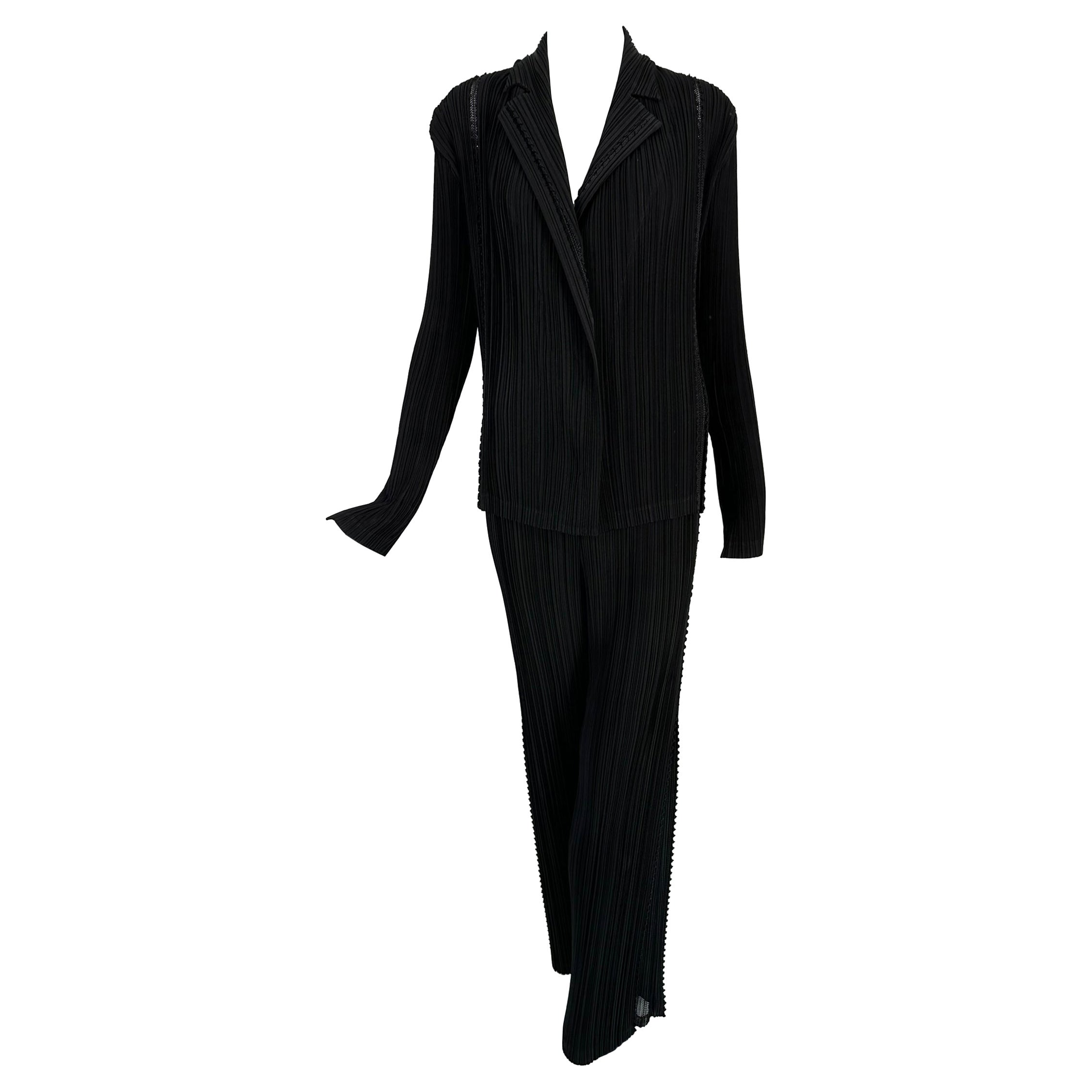 Issey Miyake Fete 2pc Jacket & Pant Black Pleats with Open Mesh Insertion Size 4 For Sale