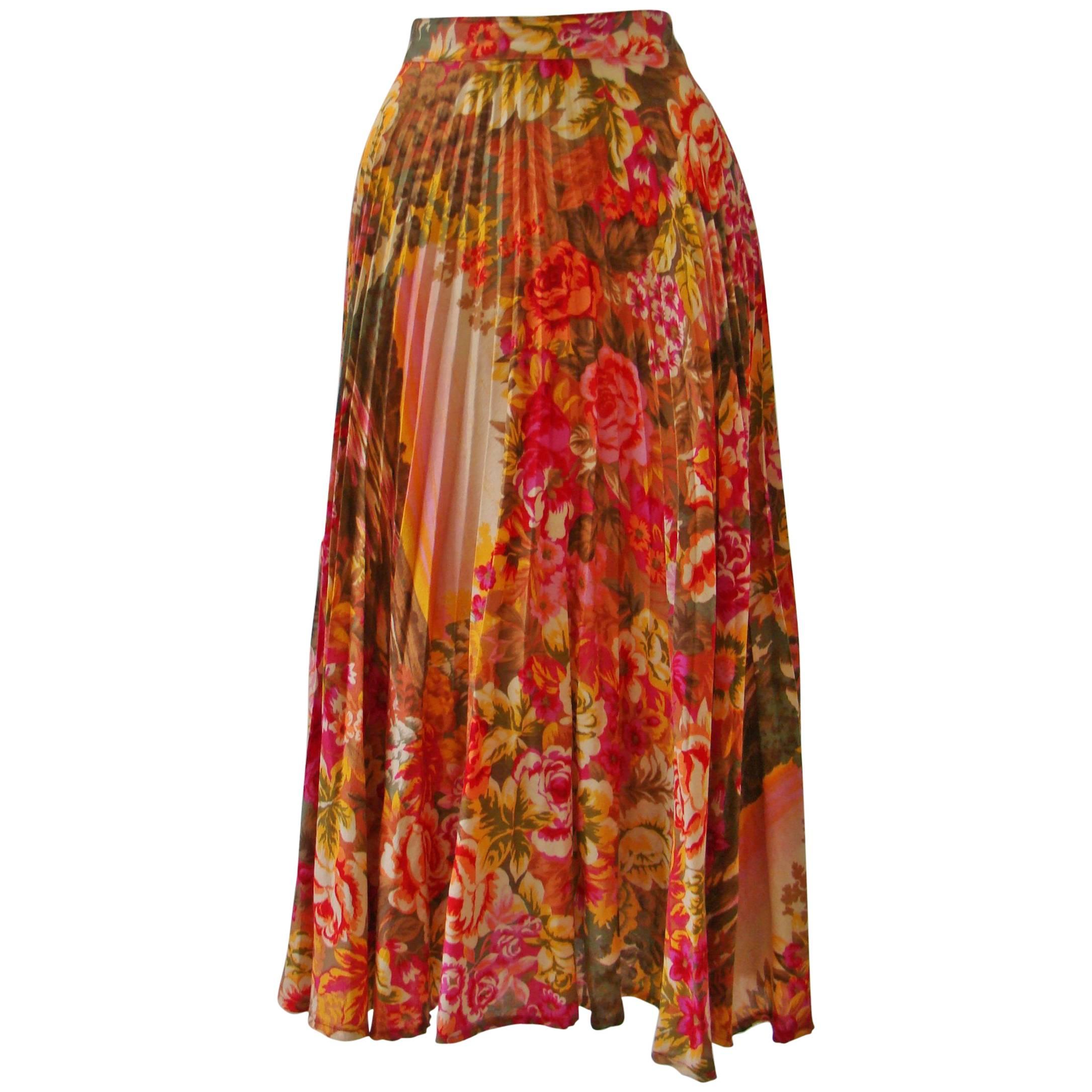 Amazing Kenzo Floral Print Pleated Skirt 1984 For Sale