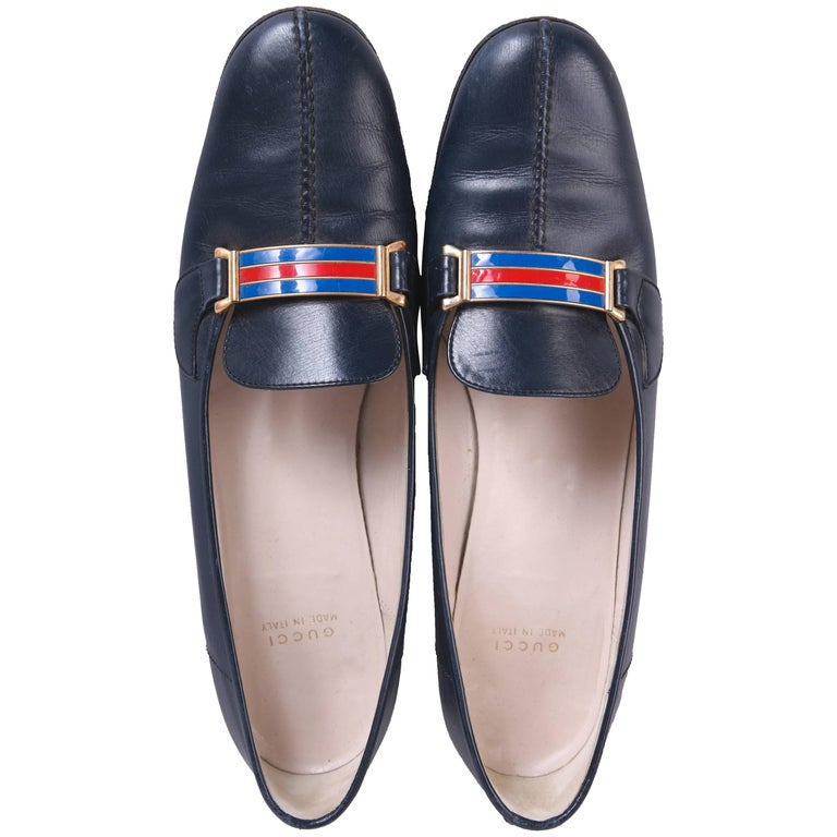1970's Gucci Navy Leather Loafers Heels w/GoldTone &Racer Stripe Enamel  Hardware at 1stDibs | 1970s heels
