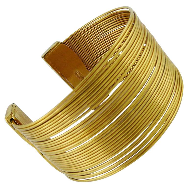 Christian Dior Vintage J'Adore Gold Toned Wire Cuff Bracelet For Sale at  1stDibs | j'adore bracelet, dior cuff bracelet, dior j'adore bracelet