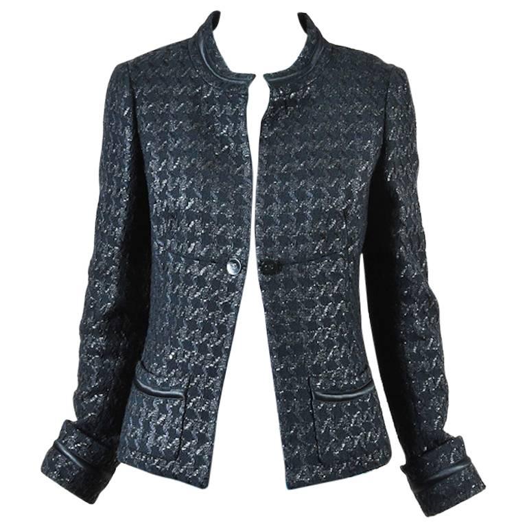 Chanel 05P Black Tweed Houndstooth Patterned 'CC' Button Jacket Size 40 For Sale