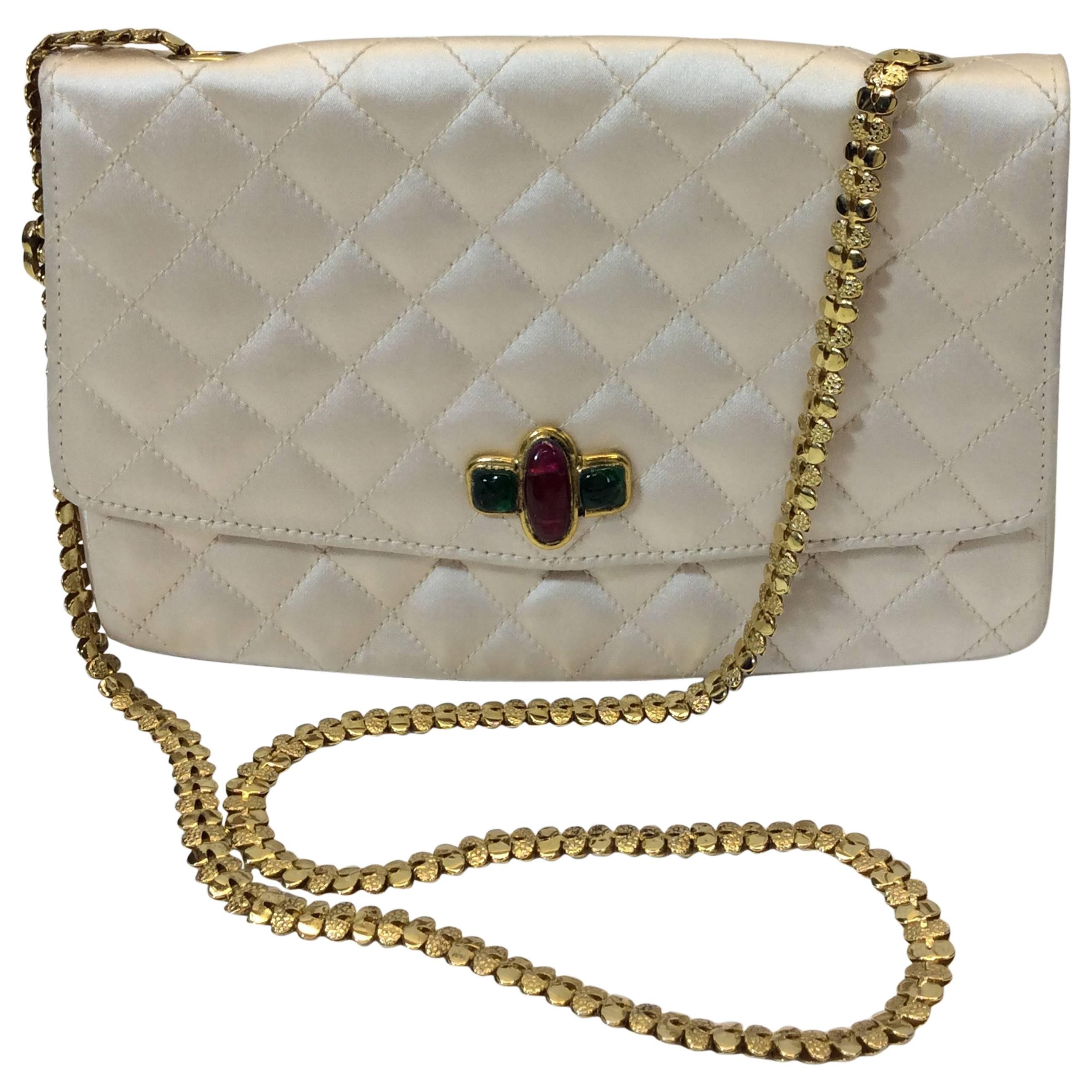 Chanel Vintage Pleated White Purse with Gripoix Detail For Sale