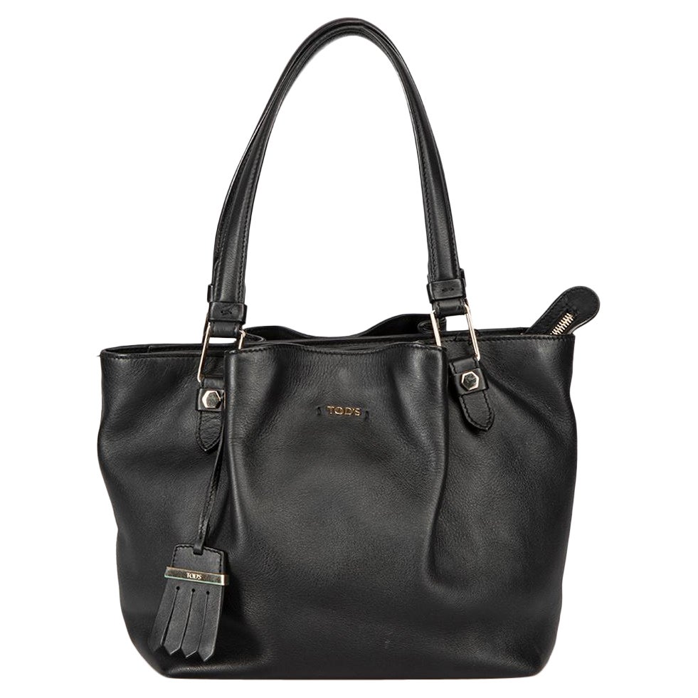Tod's Black Leather Medium Shoulder Bag For Sale