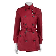 Burberry Burberry Brit Roter doppelreihiger Gürtelmantel Trenchcoat Größe S