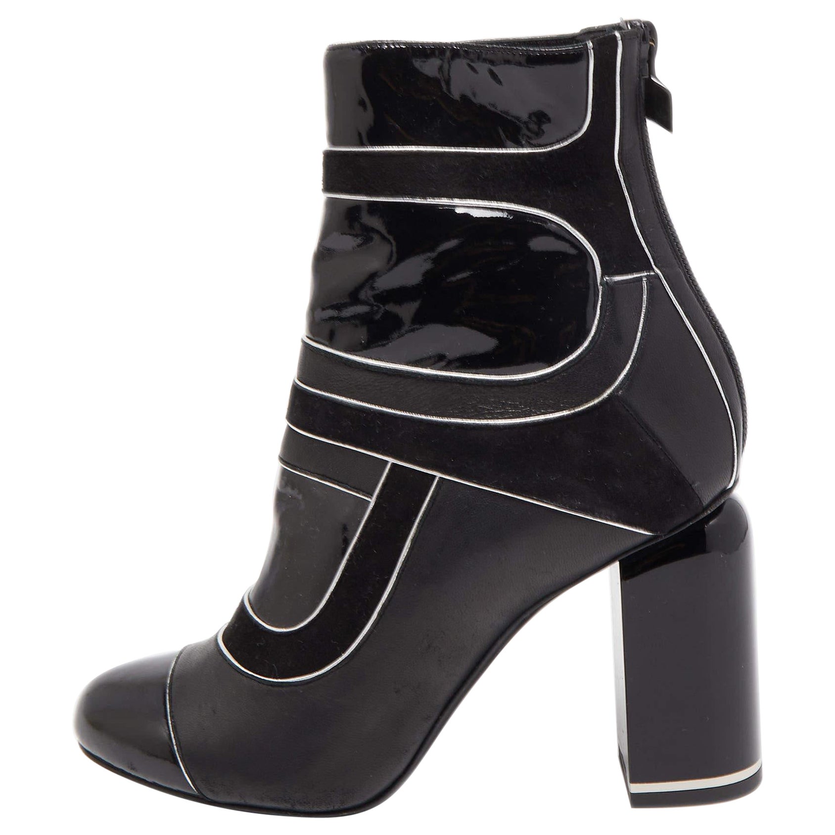 Pierre Hardy Black Patent and Leather Zip Up Ankle Boots Size 37 For Sale