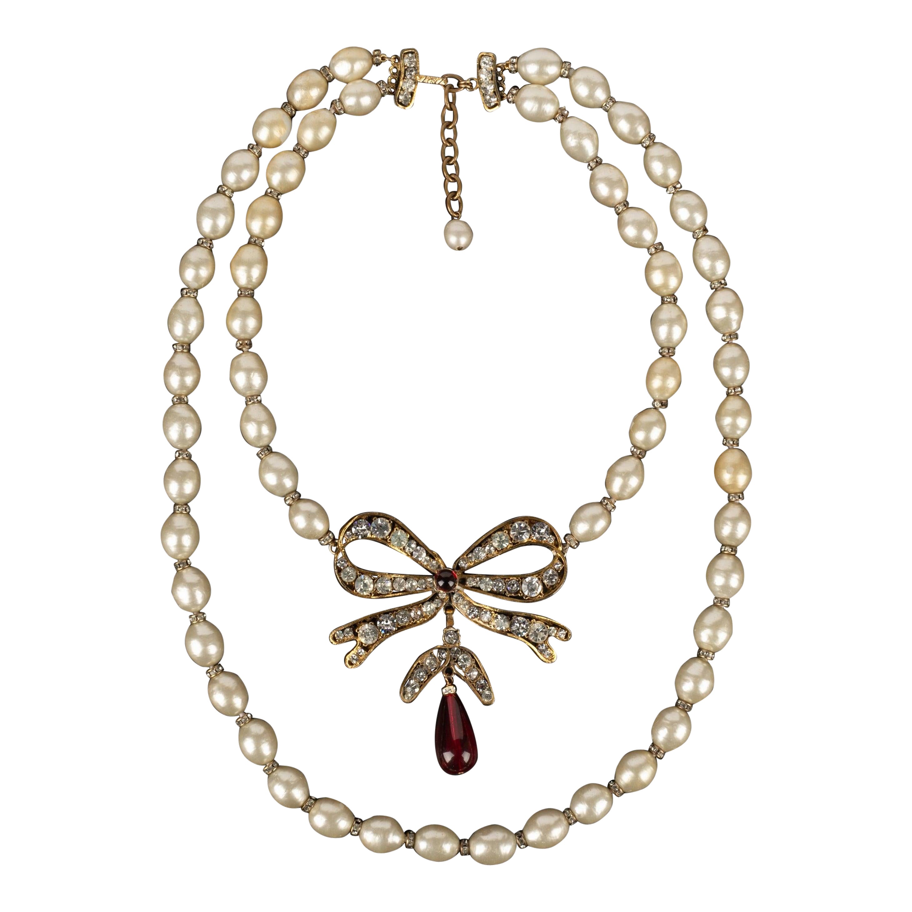 Chanel Golden Metal Bow Necklace With Costume Pearls