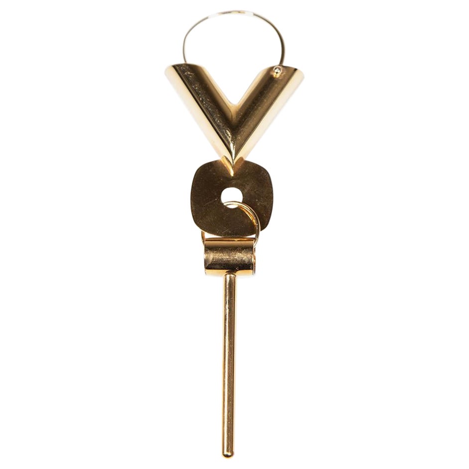 Louis Vuitton Gold Tone Essential V Earring For Sale