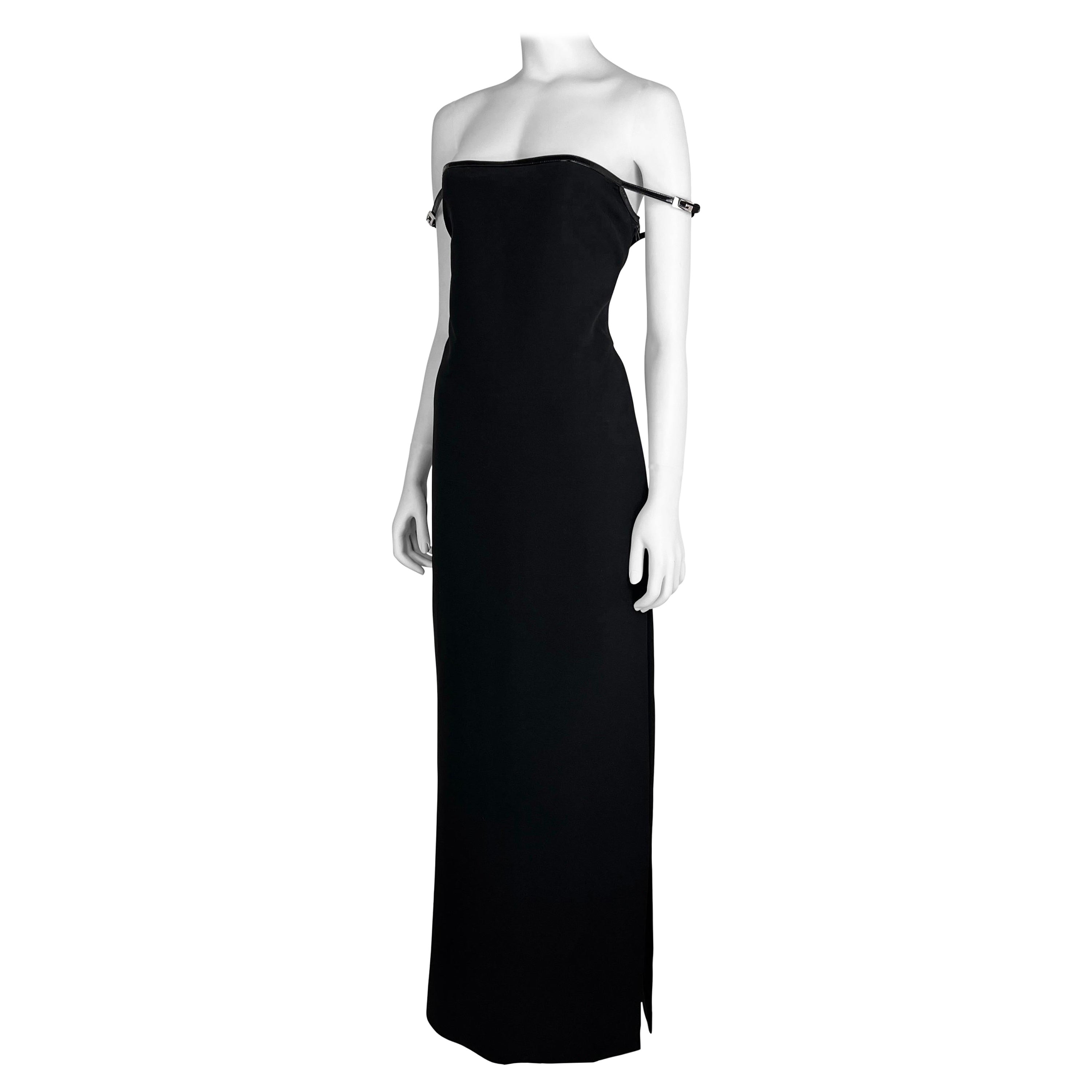 Gucci by Tom Ford Fall 1997 G-logo Strap Evening Black Dress For Sale