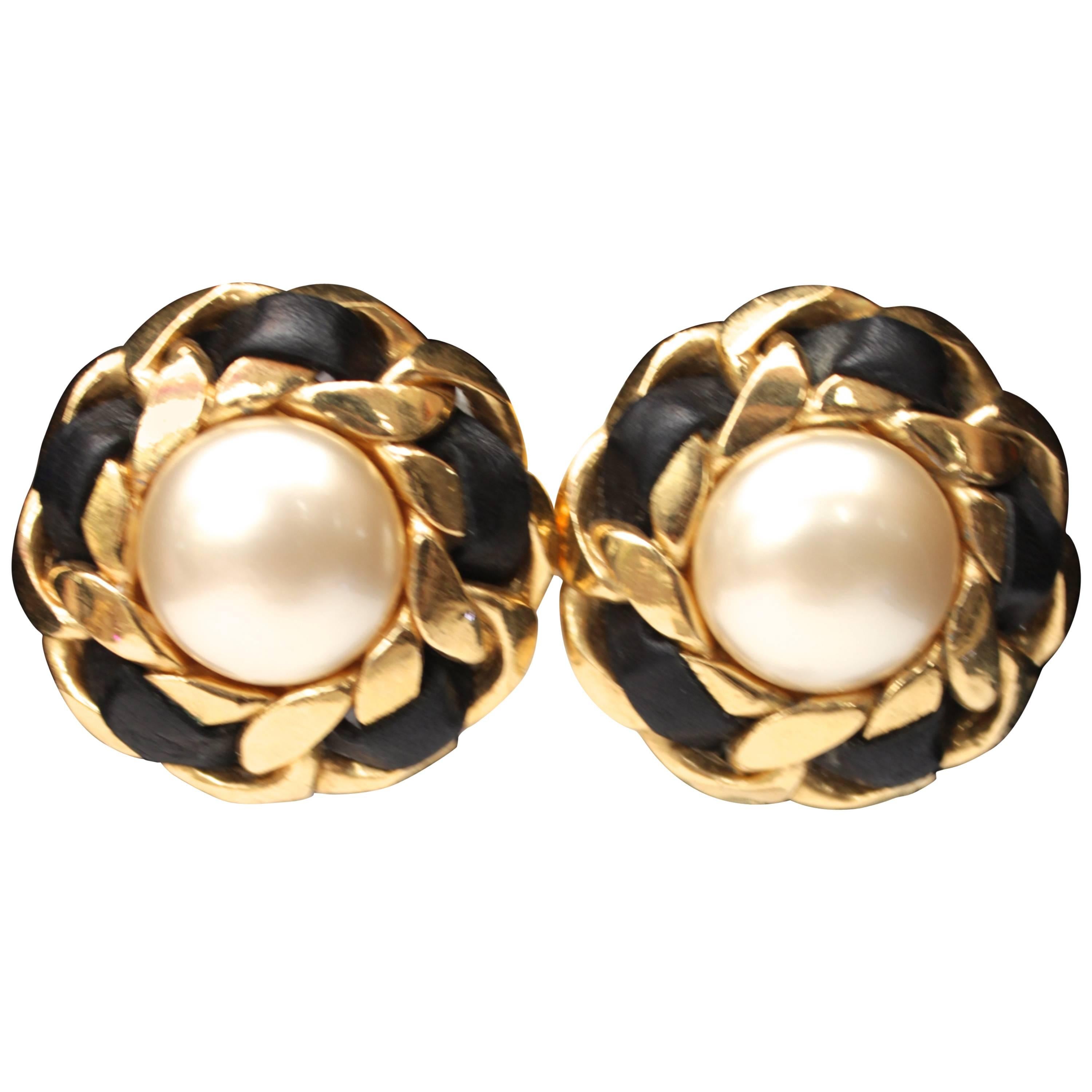 Late 1980s Chanel Round Earrings in Gilt and Faux Pearl For Sale