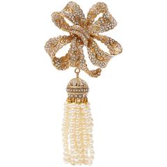 Dolce & Gabbana NEW Gold Swarovski Crystal Pearl Bow Tassel Pin Brooch in Box