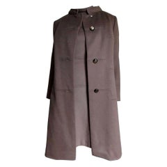 Rikes 1960 - Robe et manteau en cachemire avec coutures géométriques 