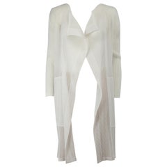Issey Miyake Pleats Please Cardigan texturé en maille blanche, taille M