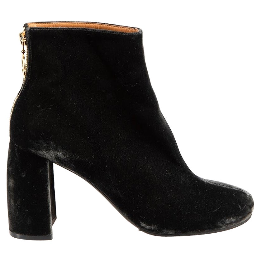 Stella McCartney Grey Velvet Heeled Ankle Boots Size IT 38.5 For Sale
