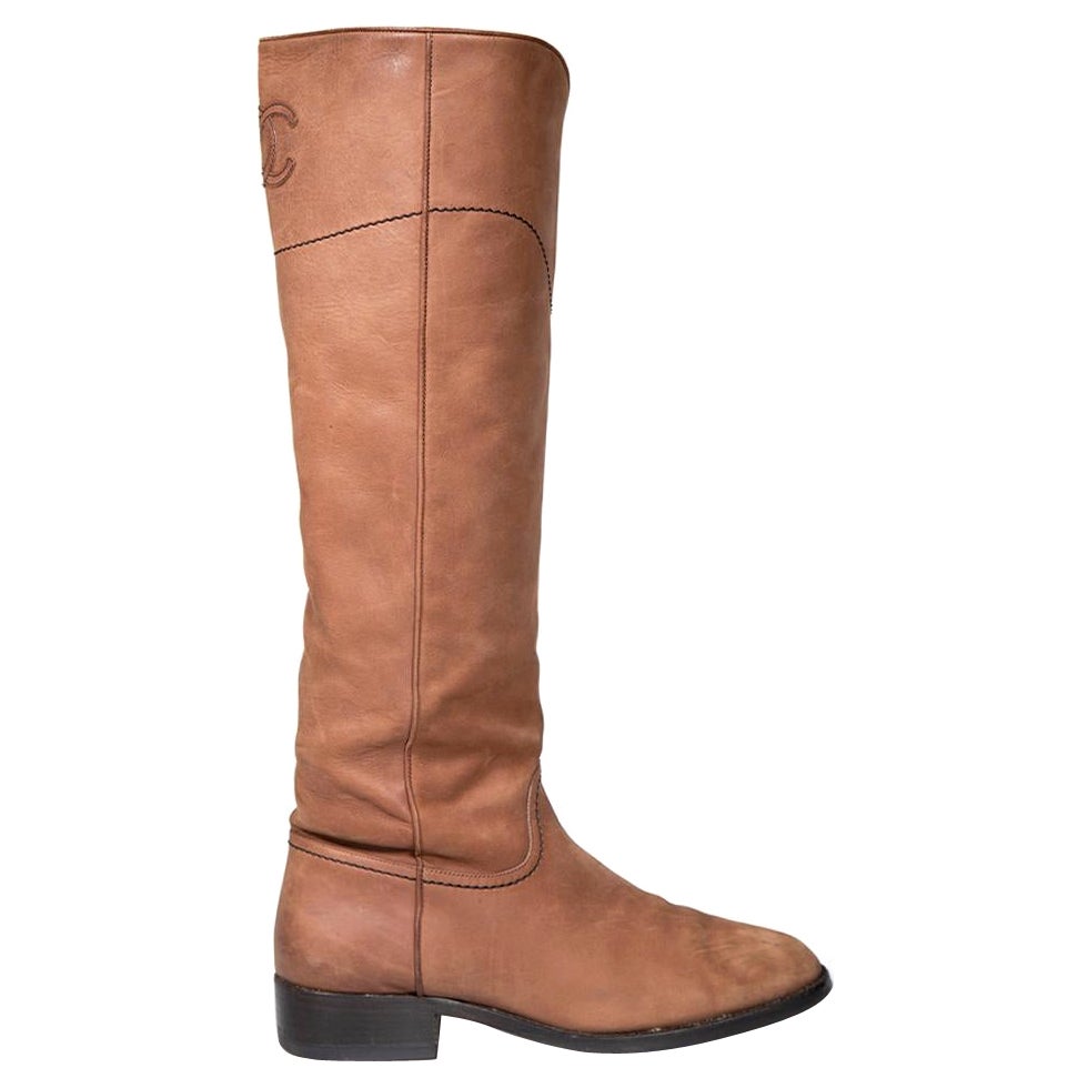 Chanel Brown Suede Logo Detail Knee High Boots Size IT 39 For Sale