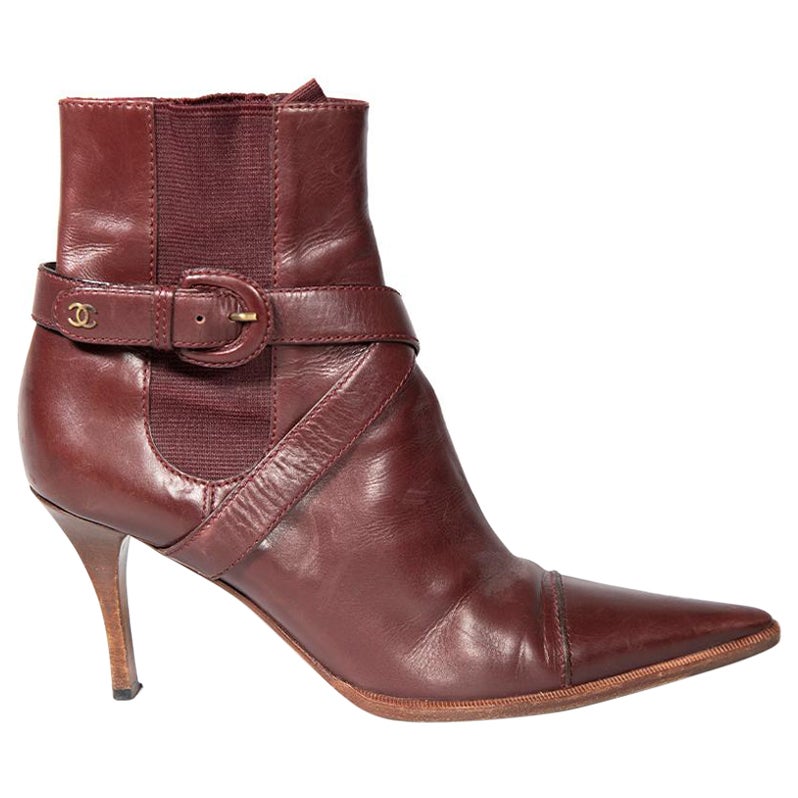 Chanel Burgundy Leather Buckled Boots Size IT 38 For Sale