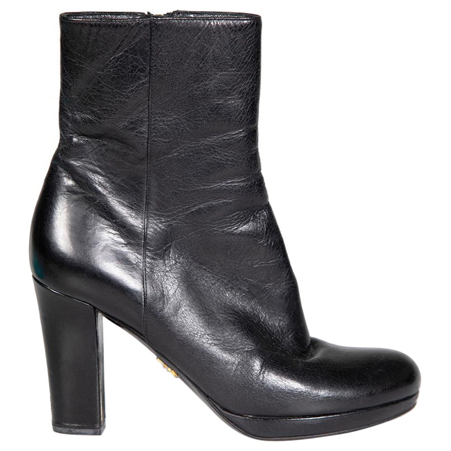 Prada Black Leather Round Toe Ankle Boots Size IT 36 For Sale