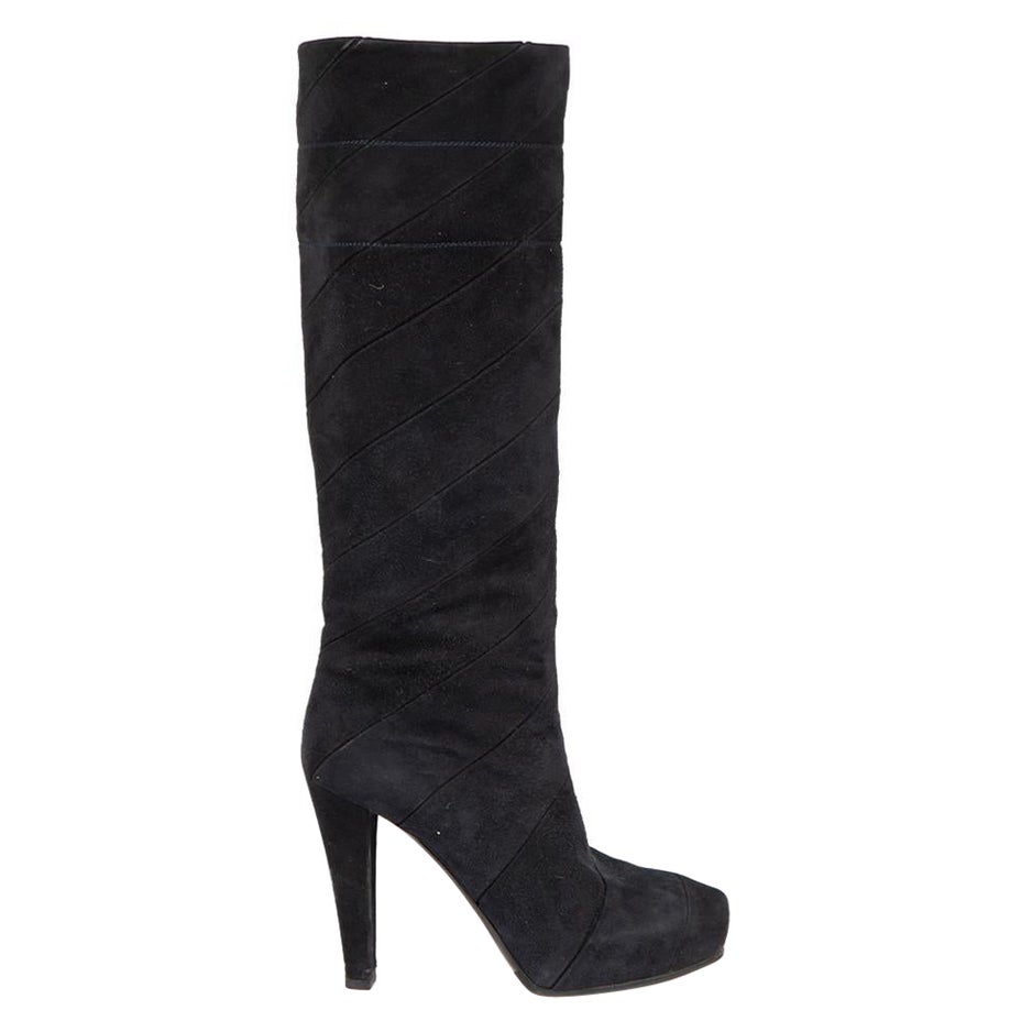 Louis Vuitton Navy Suede Spiral Knee High Boots Size IT 37 For Sale