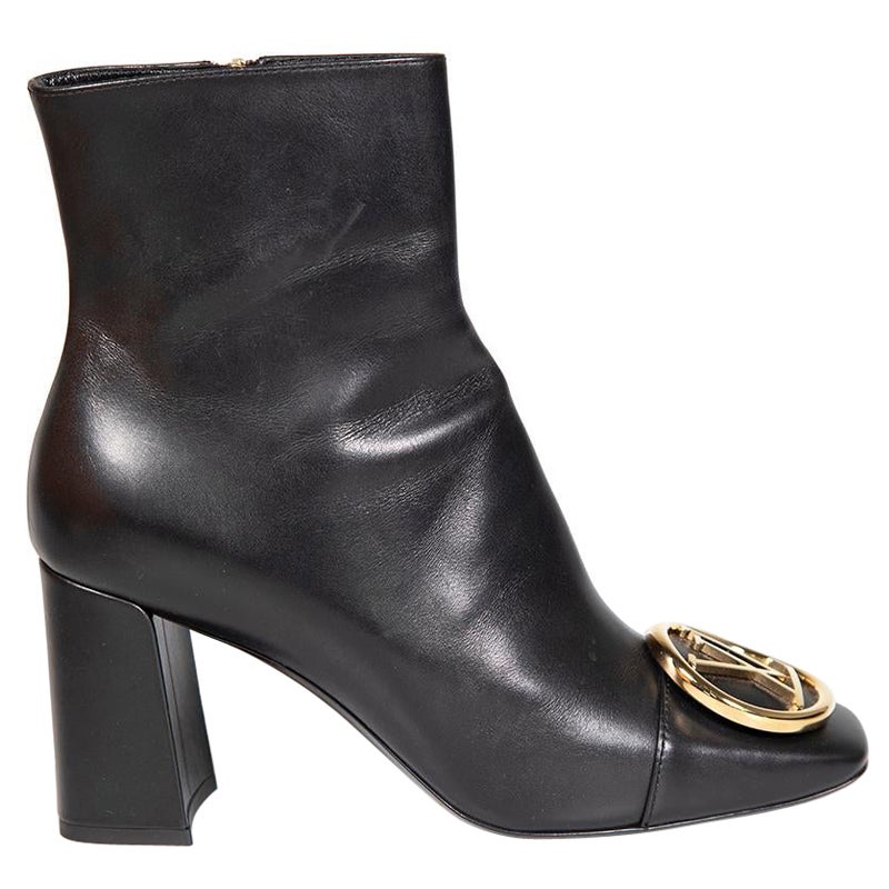 Louis Vuitton Madeleine Quadratische Stiefel aus schwarzem Leder Größe IT 38,5