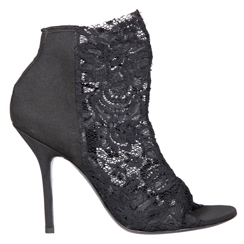 Dolce & Gabbana Black Lace Panelled Heels Size IT 36 For Sale
