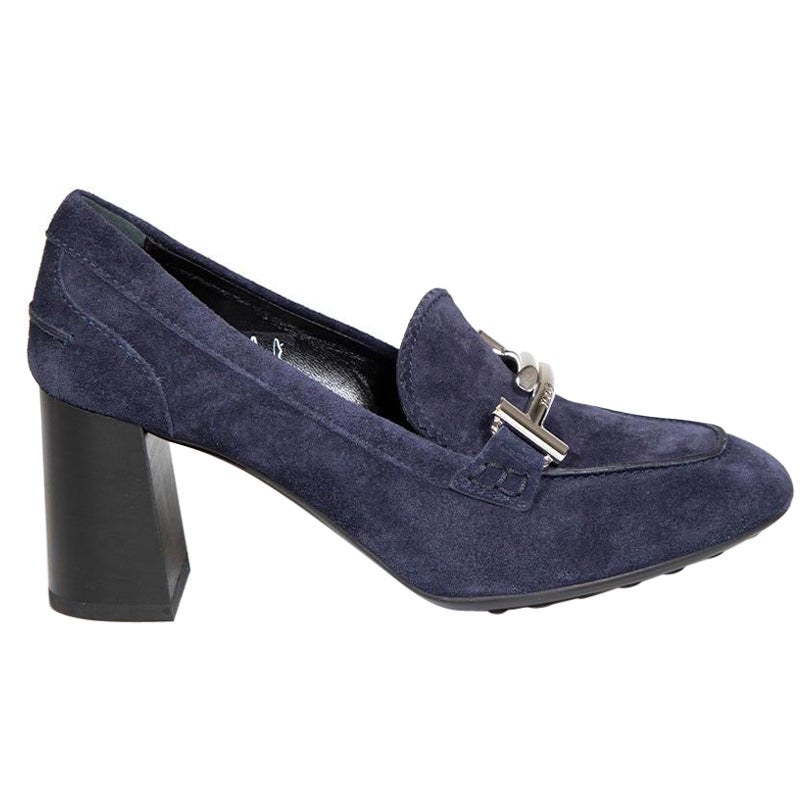 Tod's Navy Suede Double T Buckle Loafer Pumps Size IT 35.5 For Sale